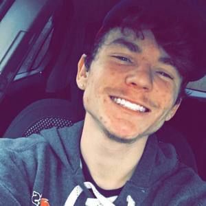 Meet your Posher, Levi